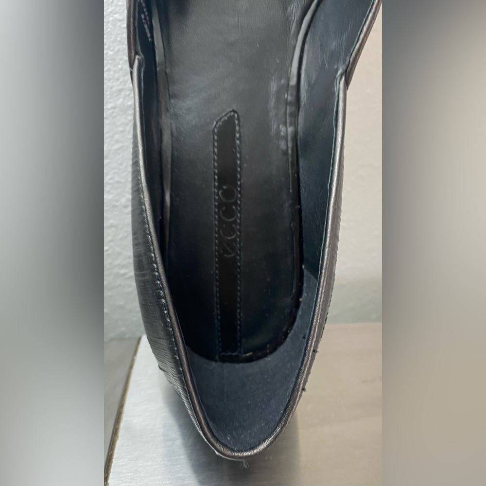 ECCO ..Elegant Black Women's Flats - Picture 8 of 16